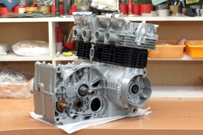 Kawasaki KZ650: engine assembling