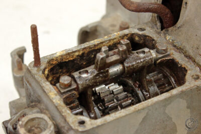 BMW (EMW) R35 gearbox dissasembling